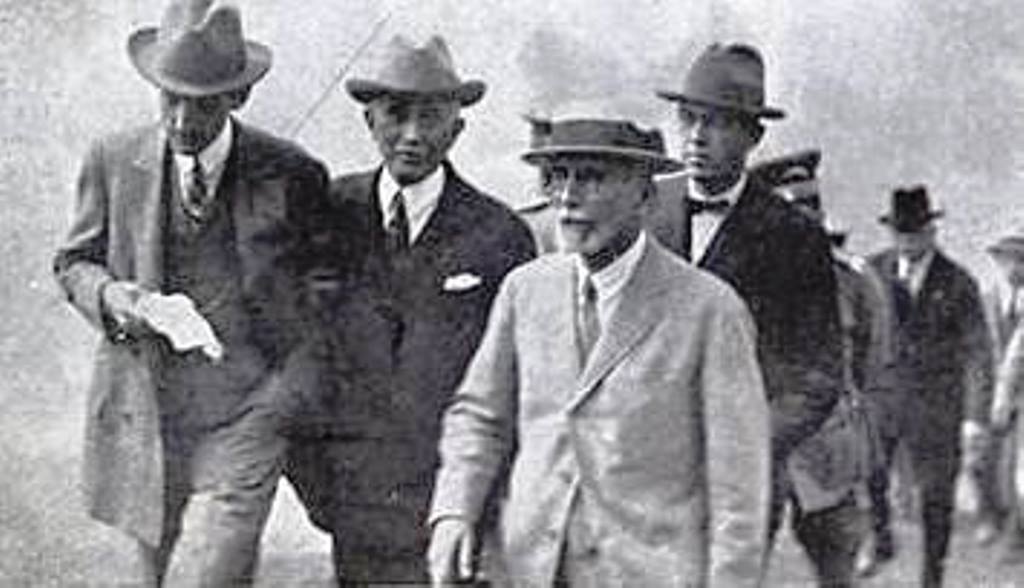Inauguração da estrada Rio–Petrópolis em 25 de agosto de 1928 com o presidente Antônio Carlos